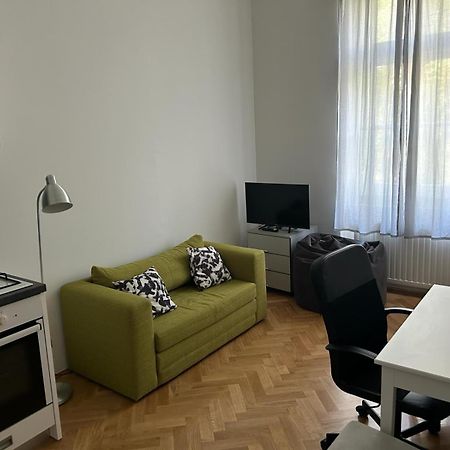 Noble Studio Apartments Загреб Экстерьер фото